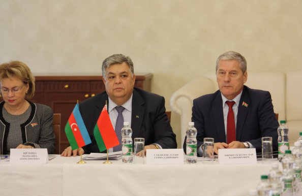 Азербайджан является активным участником многостороннего сотрудничества на пространстве СНГ, вносит весомый вклад в реализацию значимых документов – В.Гуминский
