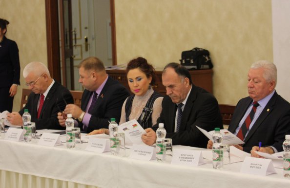 Азербайджан является активным участником многостороннего сотрудничества на пространстве СНГ, вносит весомый вклад в реализацию значимых документов – В.Гуминский