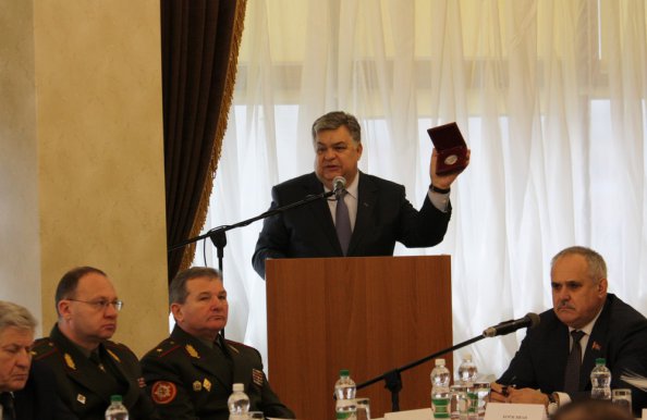 Азербайджан является активным участником многостороннего сотрудничества на пространстве СНГ, вносит весомый вклад в реализацию значимых документов – В.Гуминский