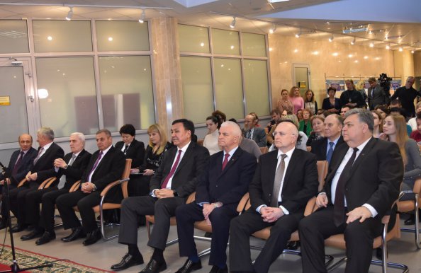 Делегация Исполкома СНГ приняла участие в церемонии открытия книжной выставки в Национальной библиотеке Беларуси