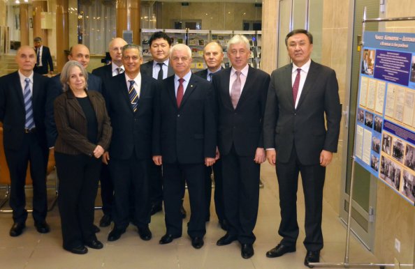 Делегация Исполкома СНГ приняла участие в церемонии открытия книжной выставки в Национальной библиотеке Беларуси