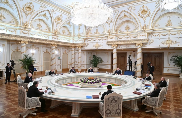 В Душанбе состоялось заседание Совета глав государств СНГ