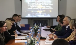 В Несвиже прошел круглый стол на тему «Роль базовых организаций государств – участников СНГ в укреплении взаимодействия профильных учреждений на пространстве Содружества»