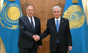 Президент Казахстана К.-Ж.Токаев принял Министра иностранных дел России С.Лаврова