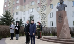 В Минске состоялся митинг-реквием, посвященный памяти Героя Советского Союза, уроженца Кыргызстана Жумаша Асаналиева