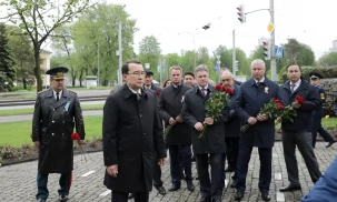 В Минске почтили память воинов-казахстанцев, погибших в боях за Беларусь