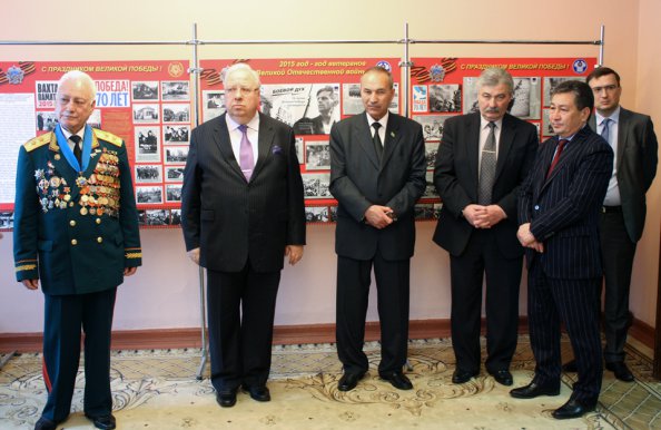 В штаб-квартире СНГ в Минске открылась фотовыставка, посвященная Дню Победы