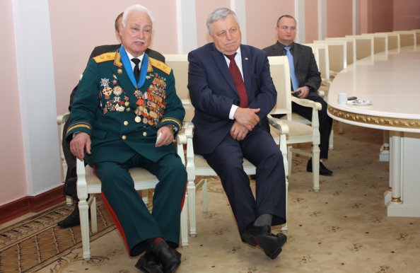 В штаб-квартире СНГ в Минске открылась фотовыставка, посвященная Дню Победы
