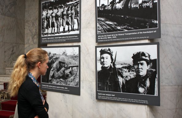 В штаб-квартире СНГ прошла фотовыставка «Последняя мировая война: помнить во имя мира»