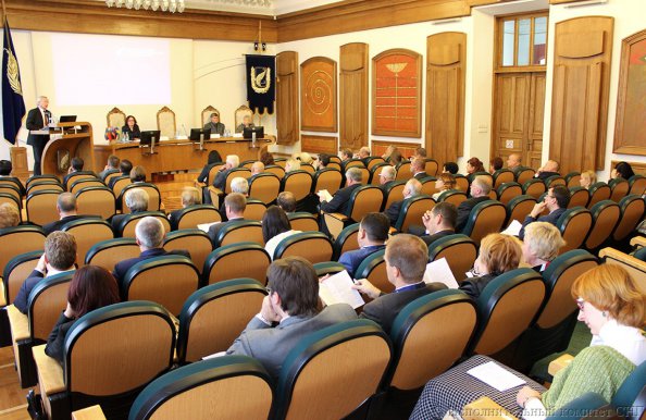 Фоторепортаж работы секции «Взаимодействие государств – участников СНГ в сфере культуры, туризма, спорта и молодежной политики» на конференции, посвященной 25-летию СНГ