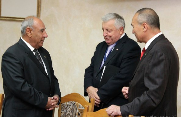 Фоторепортаж открытия Международной научно-практической конференции «25 лет Содружеству Независимых Государств: итоги, перспективы»