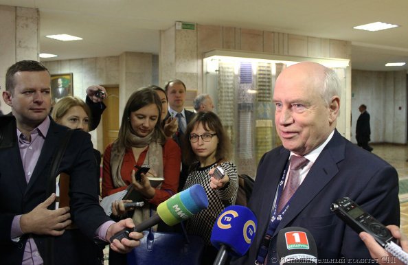 Фоторепортаж открытия Международной научно-практической конференции «25 лет Содружеству Независимых Государств: итоги, перспективы»