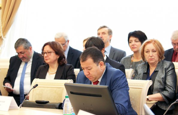 Фоторепортаж второго дня работы Международной научно-практической конференции «25 лет Содружеству Независимых Государств: итоги, перспективы»