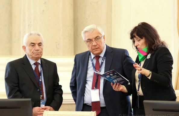 Фоторепортаж второго дня работы Международной научно-практической конференции «25 лет Содружеству Независимых Государств: итоги, перспективы»