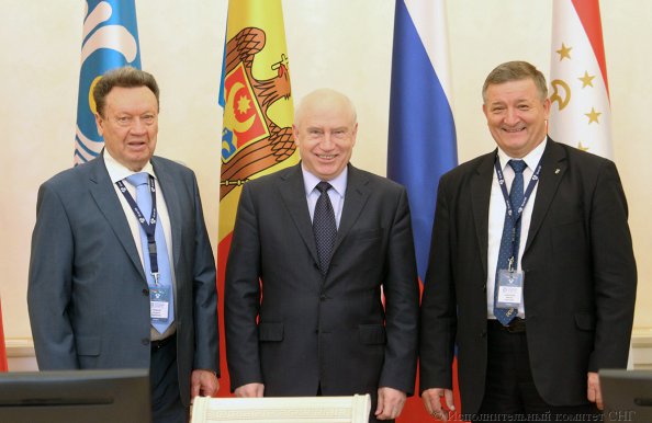 Фоторепортаж второго дня работы Международной научно-практической конференции «25 лет Содружеству Независимых Государств: итоги, перспективы»