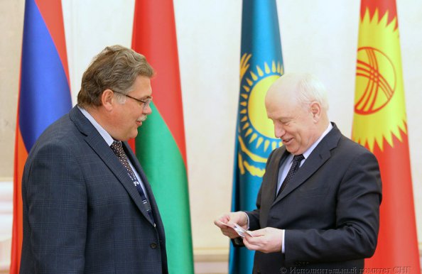 Фоторепортаж второго дня работы Международной научно-практической конференции «25 лет Содружеству Независимых Государств: итоги, перспективы»