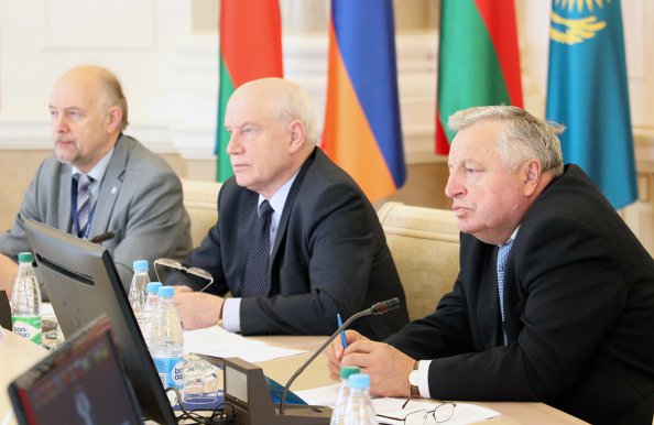 Фоторепортаж второго дня работы Международной научно-практической конференции «25 лет Содружеству Независимых Государств: итоги, перспективы»