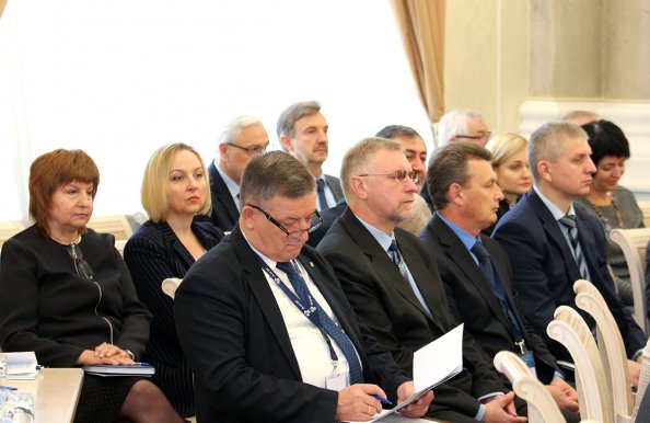 Фоторепортаж второго дня работы Международной научно-практической конференции «25 лет Содружеству Независимых Государств: итоги, перспективы»