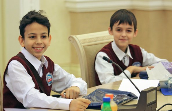 Минским школьникам, создавшим видеоролик, посвященный 25-летию СНГ, вручена Благодарность Председателя Исполкома СНГ