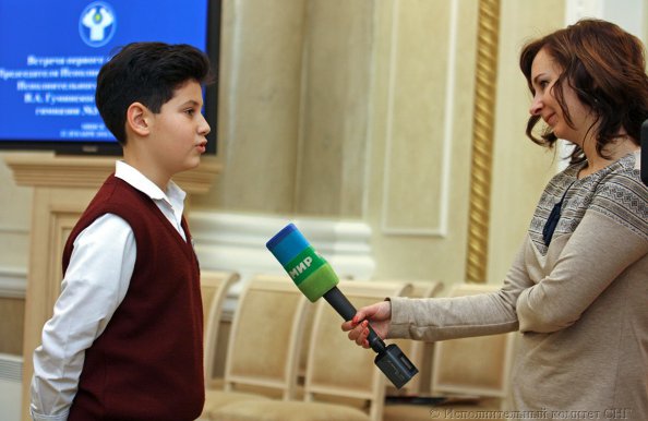 Минским школьникам, создавшим видеоролик, посвященный 25-летию СНГ, вручена Благодарность Председателя Исполкома СНГ