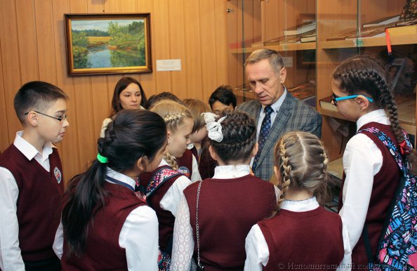 Минским школьникам, создавшим видеоролик, посвященный 25-летию СНГ, вручена Благодарность Председателя Исполкома СНГ