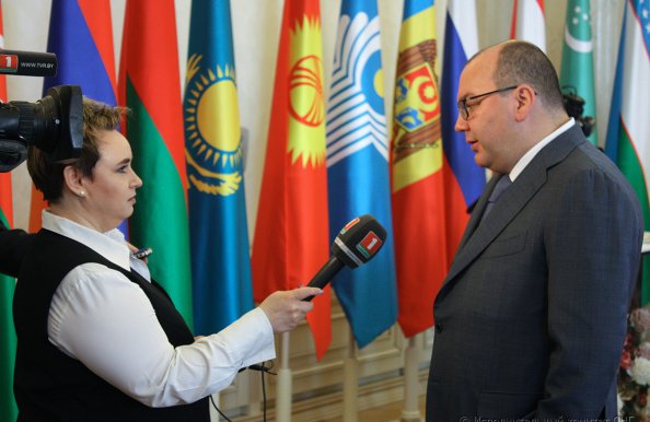 Гашение марки к 100-летию БЕЛТА состоялось в Минске в рамках заседания Информсовета СНГ