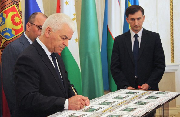 Гашение марки к 100-летию БЕЛТА состоялось в Минске в рамках заседания Информсовета СНГ