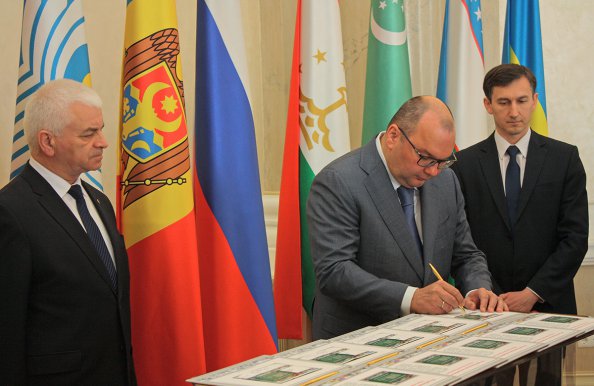 Гашение марки к 100-летию БЕЛТА состоялось в Минске в рамках заседания Информсовета СНГ