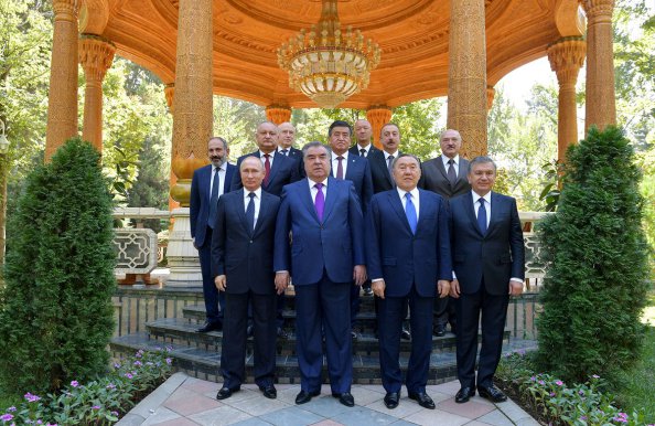 В Душанбе состоялось заседание Совета глав государств СНГ