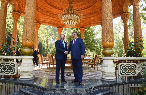 В Душанбе состоялось заседание Совета глав государств СНГ