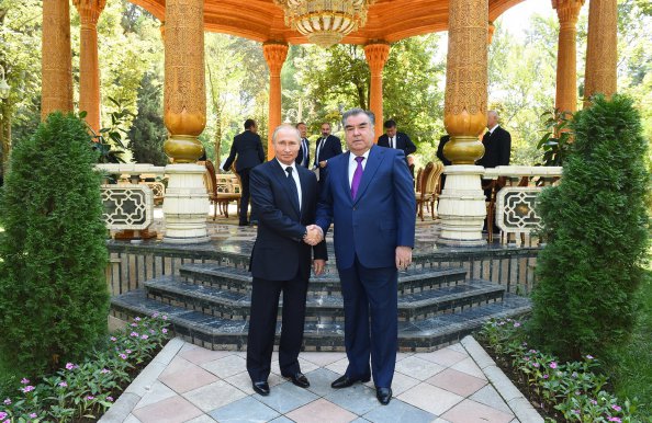 В Душанбе состоялось заседание Совета глав государств СНГ