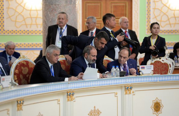 В Душанбе состоялось заседание Совета глав государств СНГ